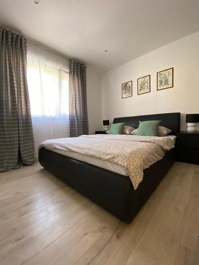 Appartamento Apartman Cukar Pola Esterno foto