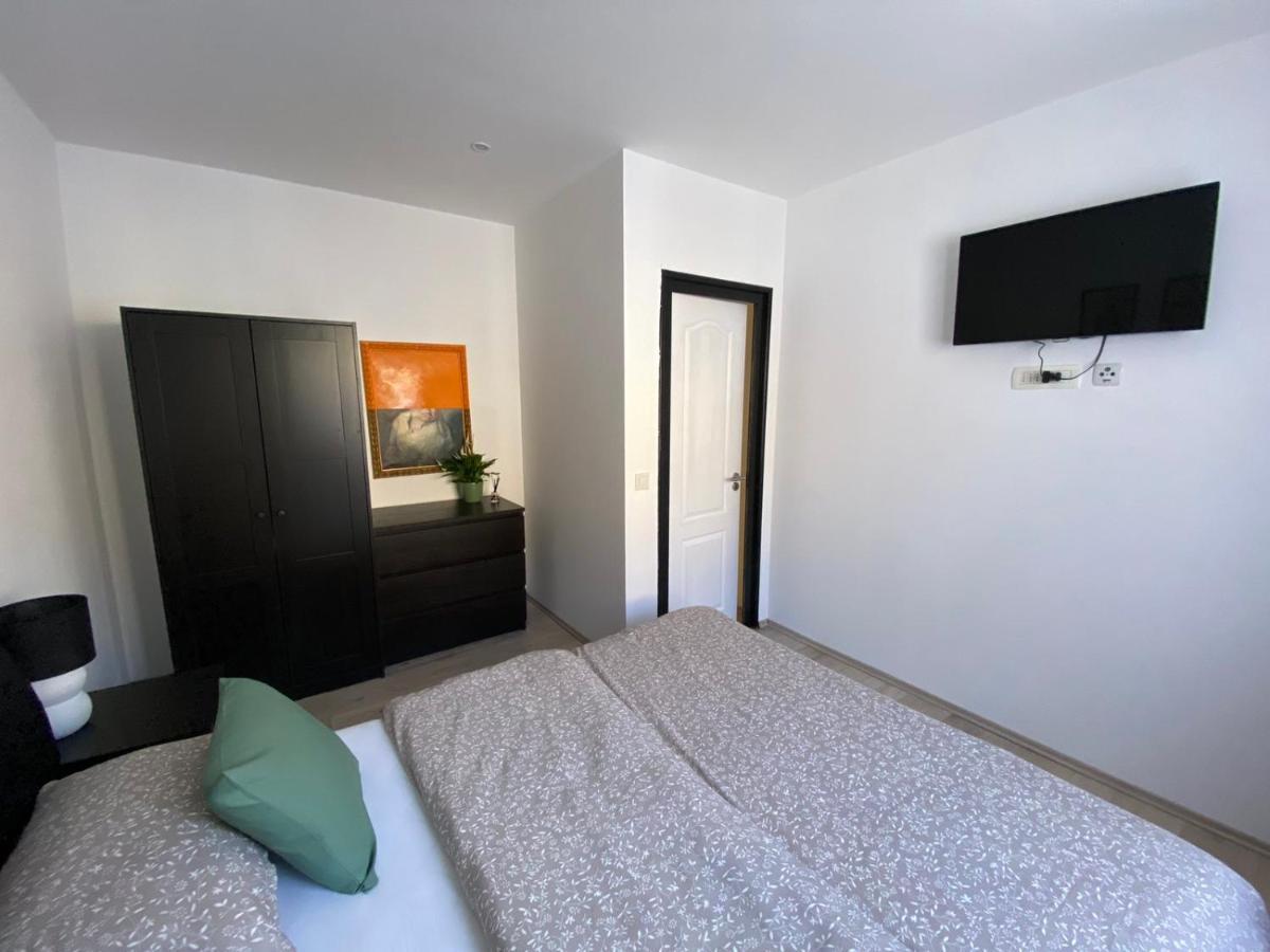 Appartamento Apartman Cukar Pola Esterno foto