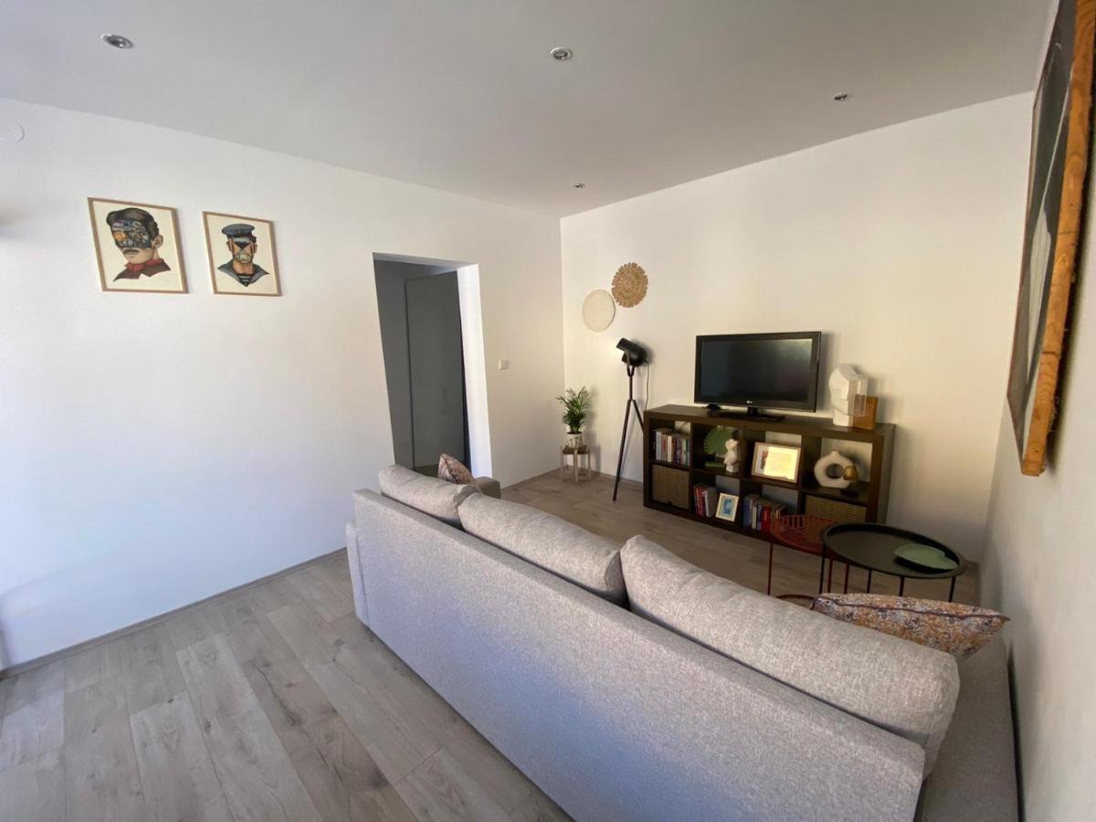 Appartamento Apartman Cukar Pola Esterno foto