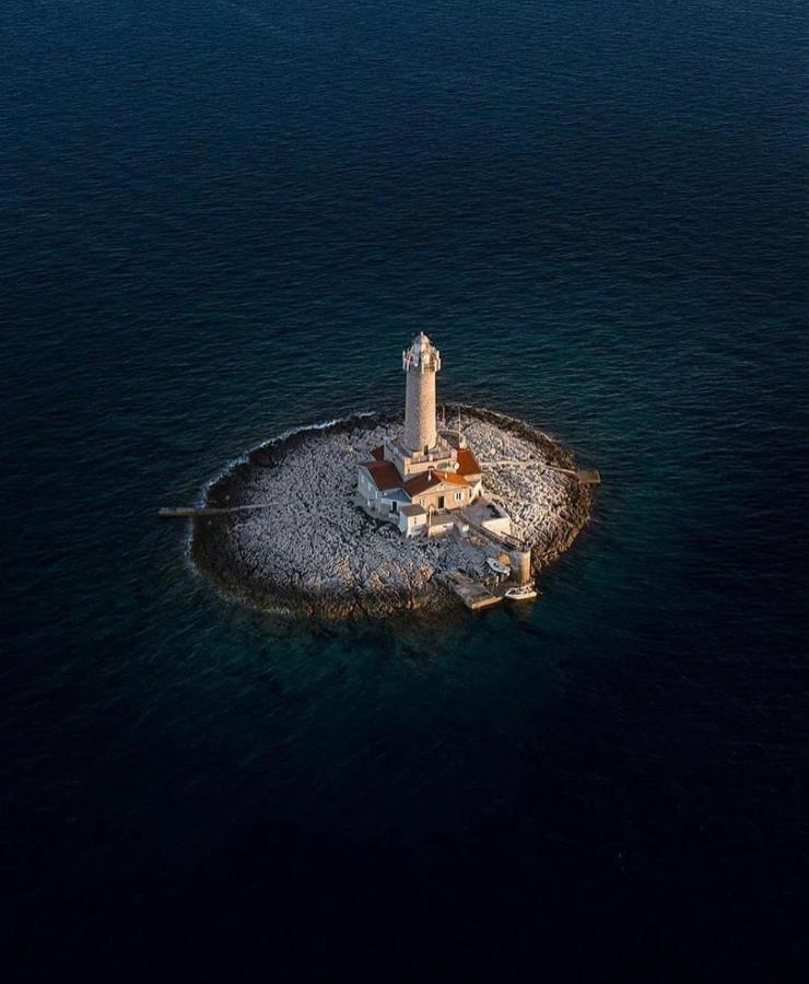Appartamento Apartman Cukar Pola Esterno foto
